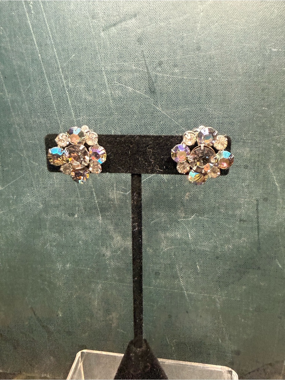 VTG Weiss Grey & Clear R.S. Aurora Borealis Clip On Earrings - Picture 3 of 7